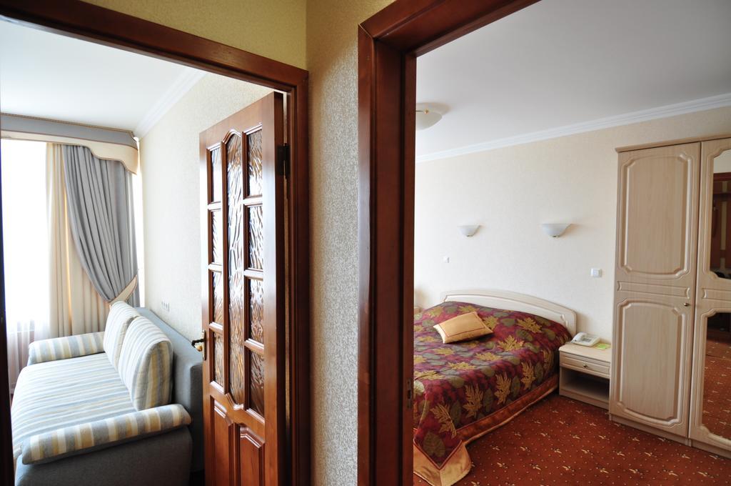 Hotel Yubileiny Minsk Luaran gambar