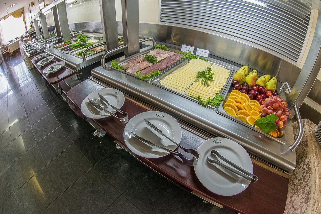 Hotel Yubileiny Minsk Luaran gambar