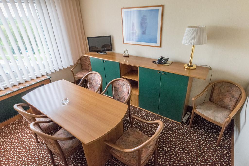 Hotel Yubileiny Minsk Luaran gambar